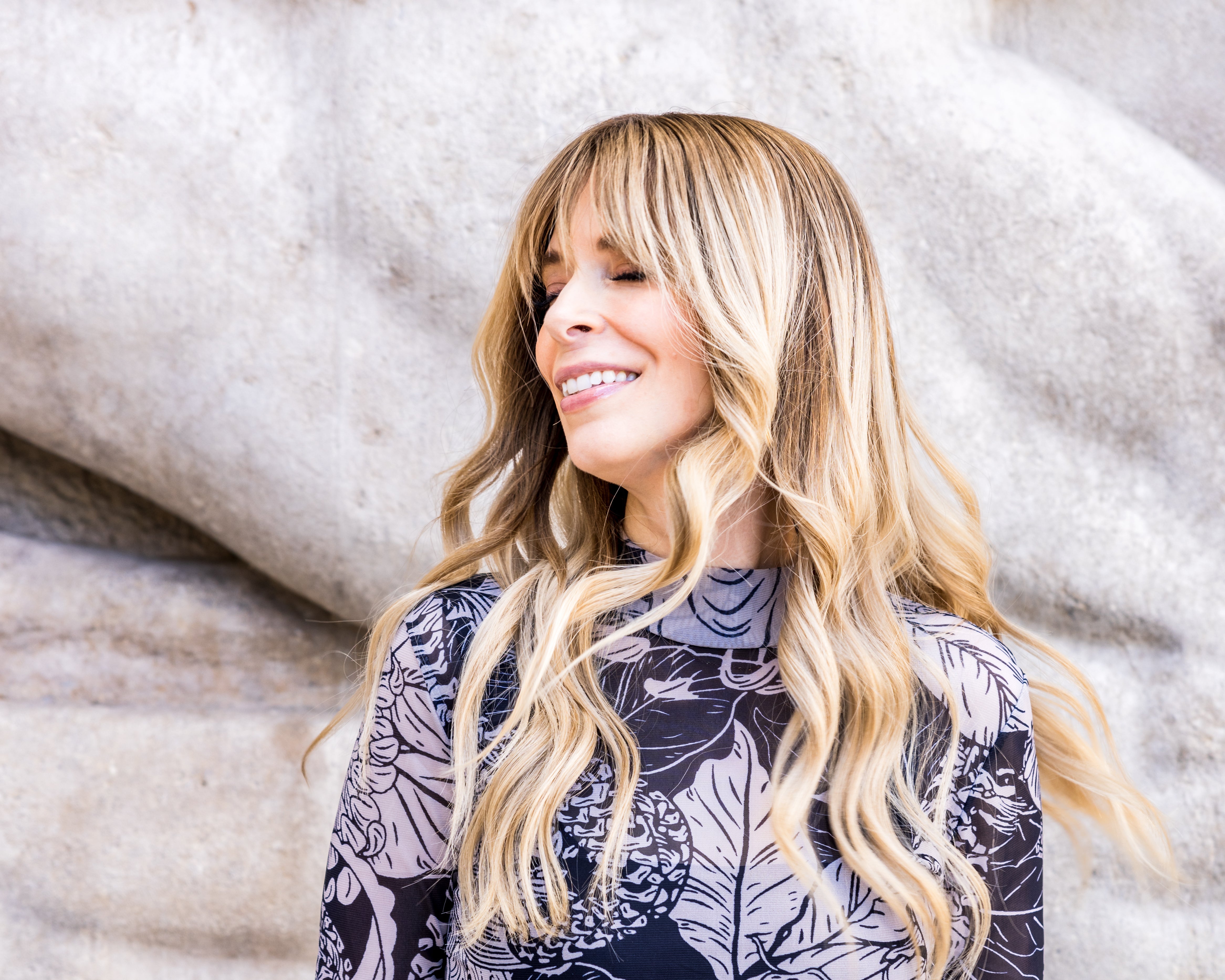 The Magic of Ponytail Wigs: A Must-Have Hair Accessory