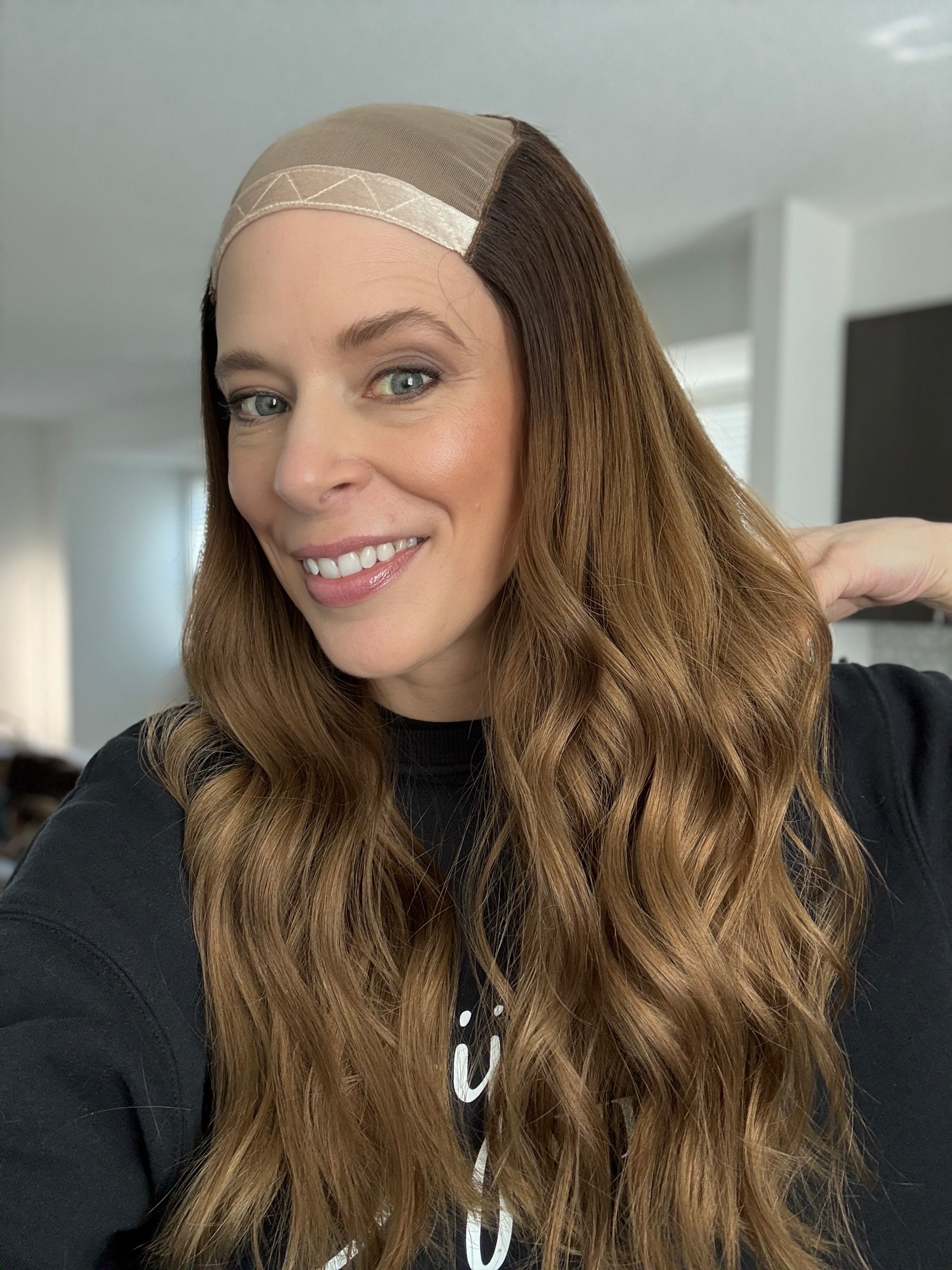 WYNN 22“ Hat Wig (M)