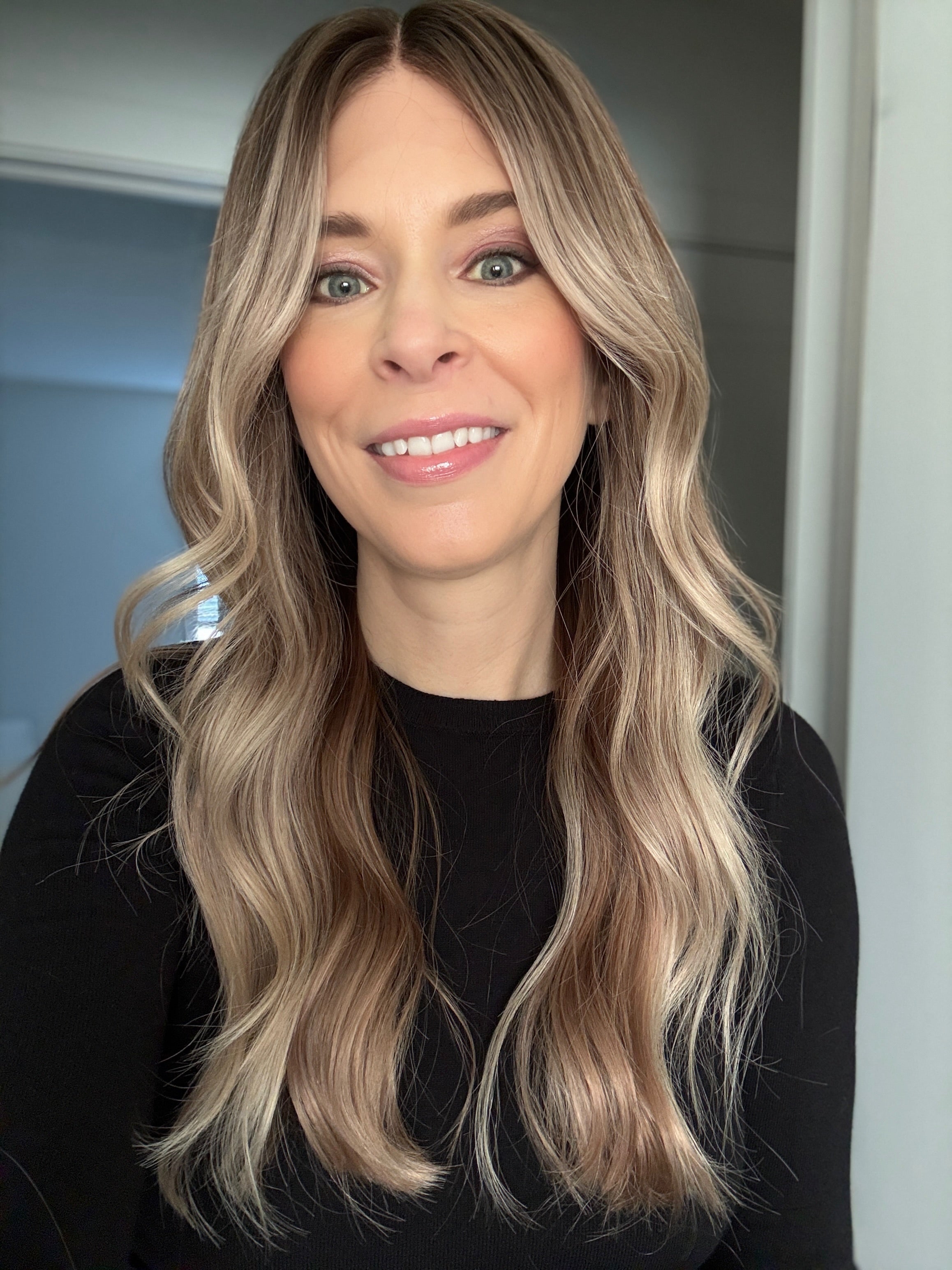 🖤KATIE 23“ Lace Front (XS)