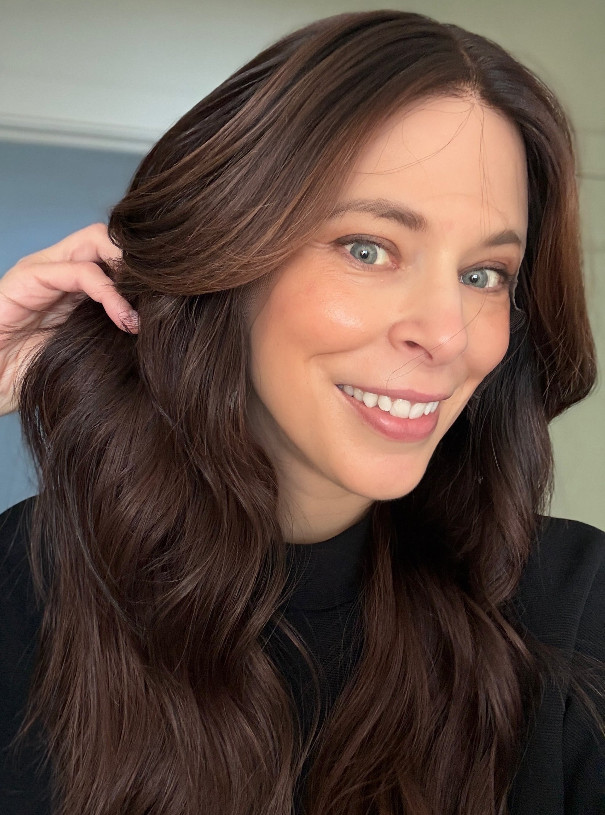 CHARLOTTE 22” PONY WIG (S)