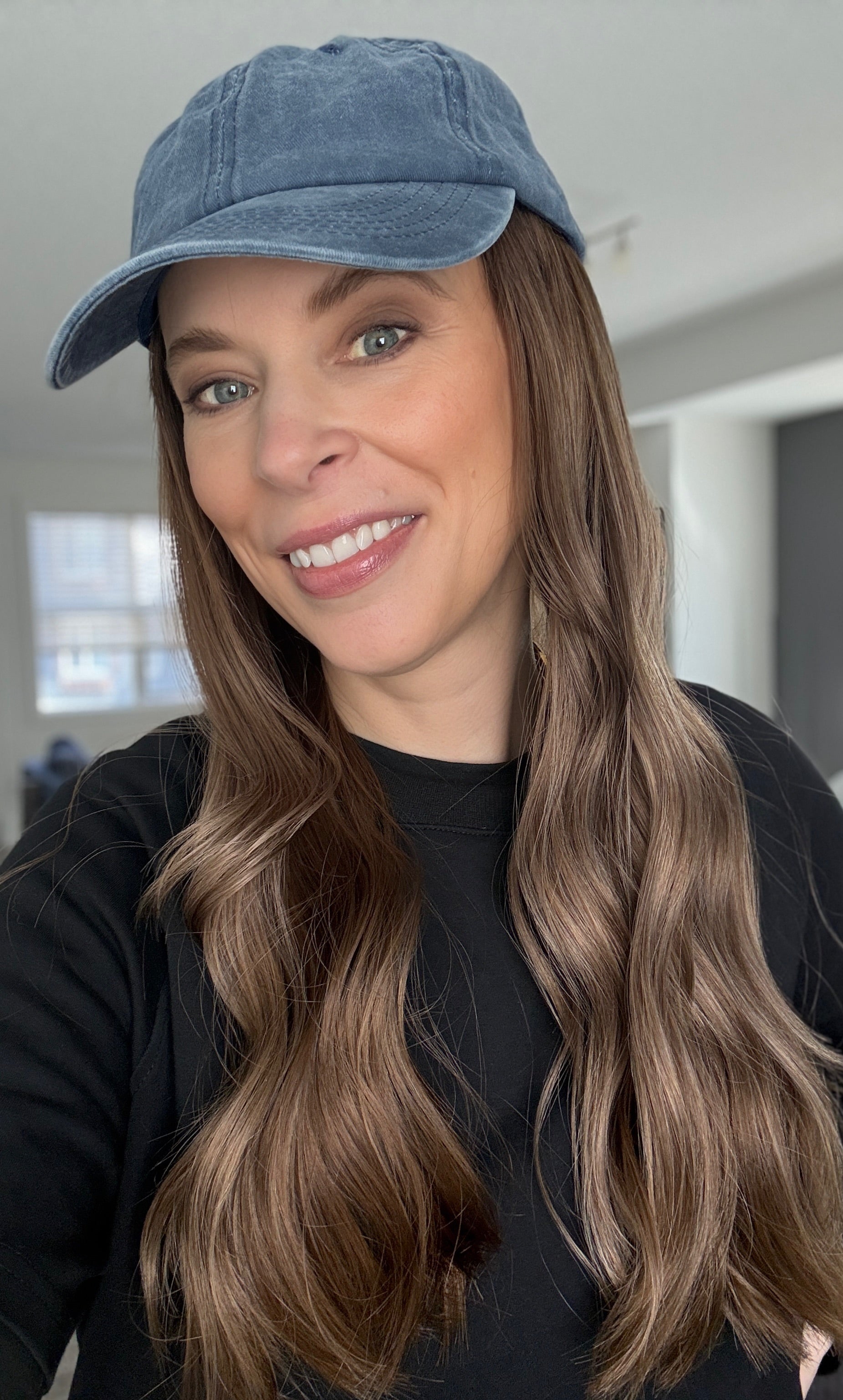 BELLA 22“ Hat Wig (S)