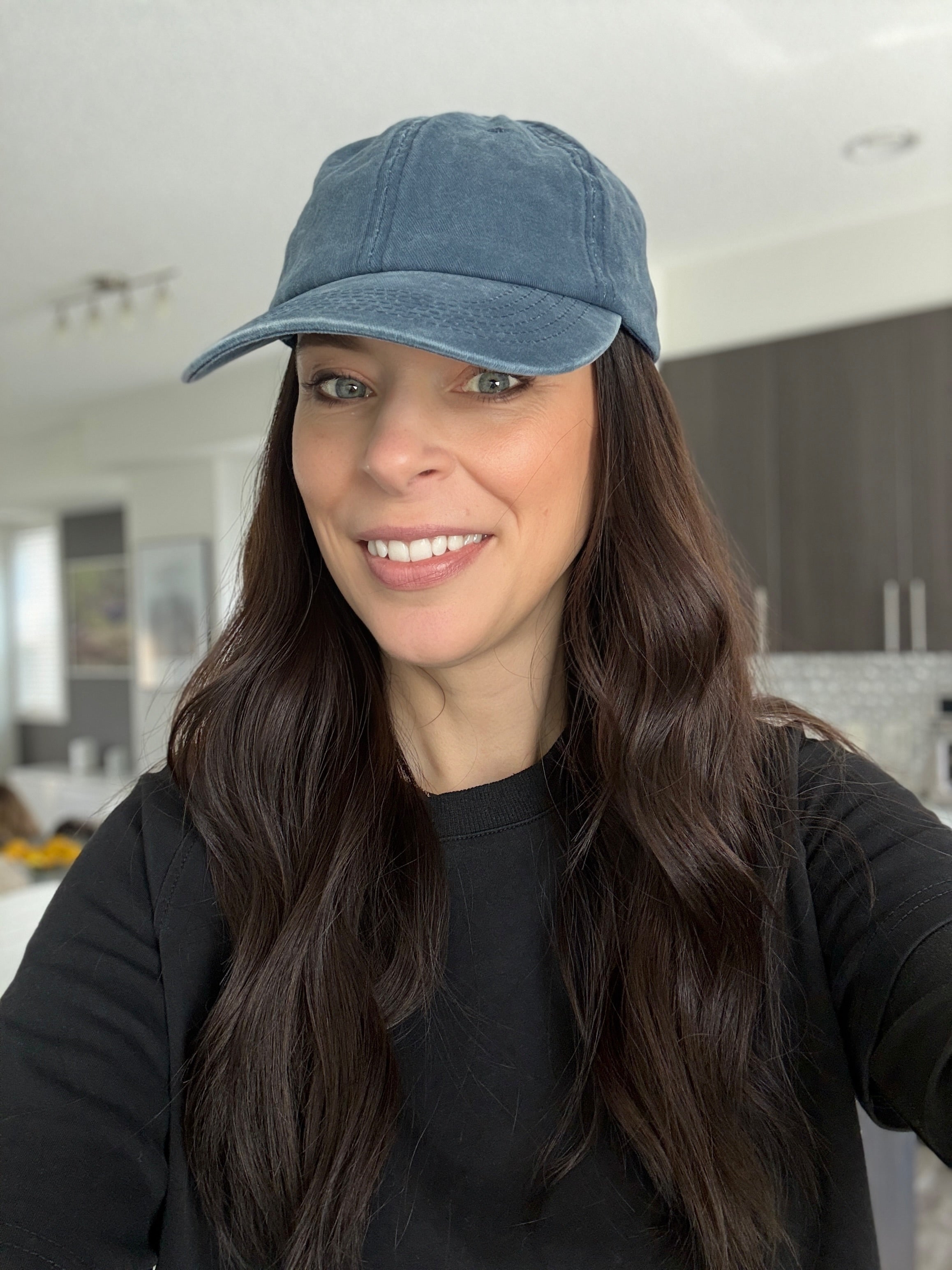 EDEN 22" HAT WIG (S)