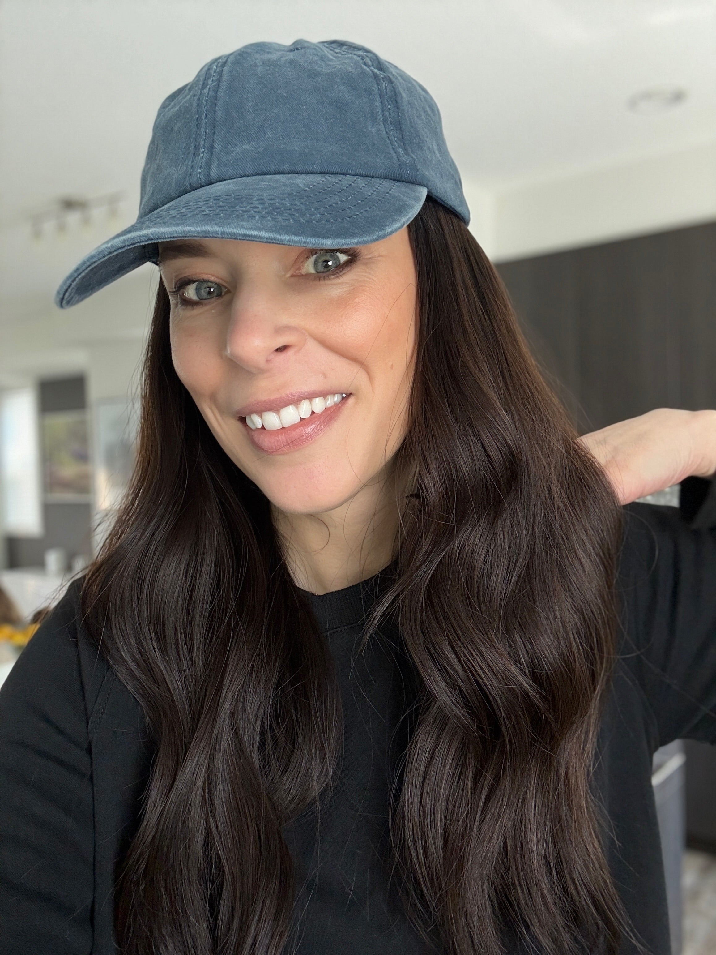 EDEN 22" HAT WIG (S)
