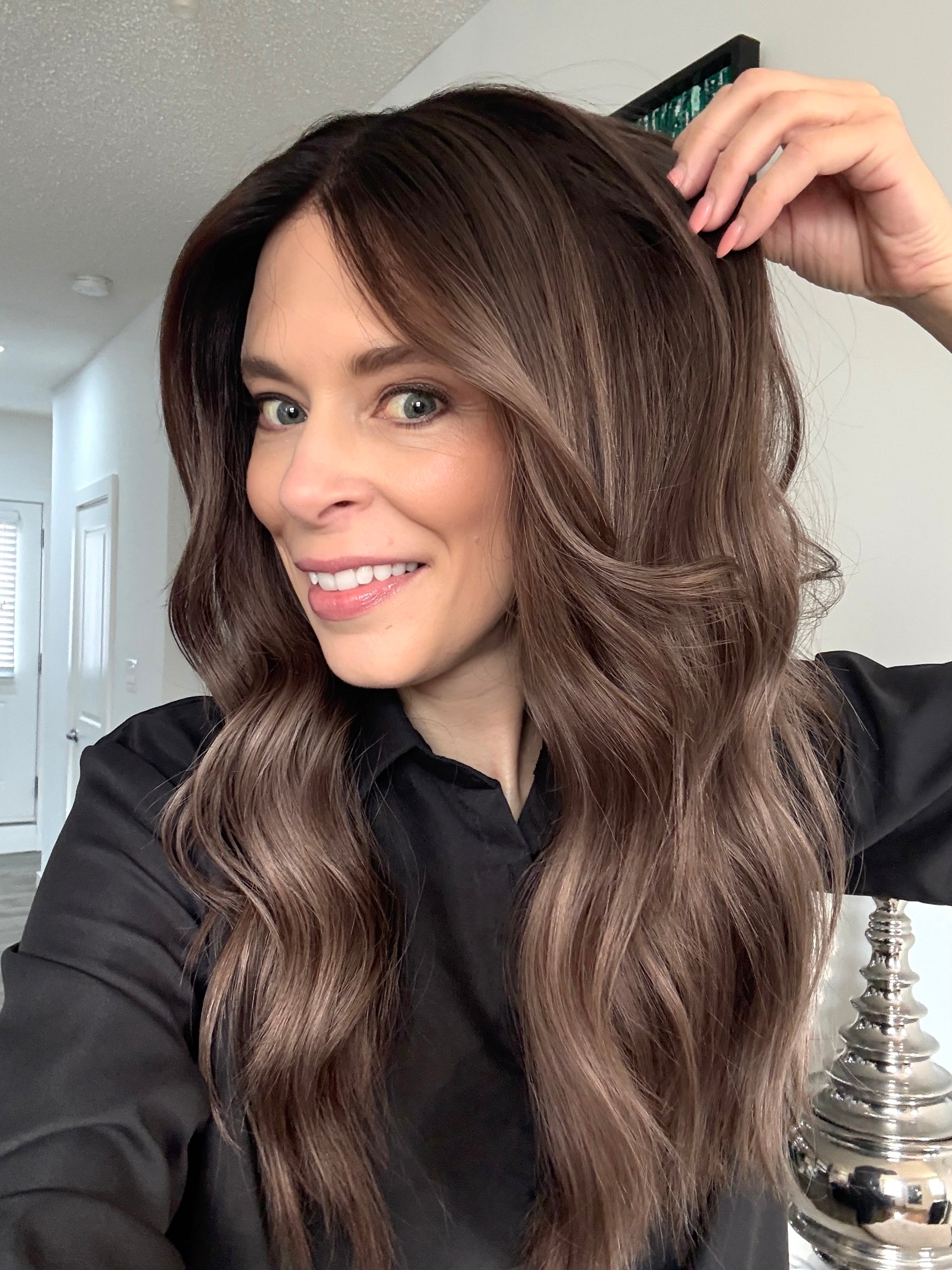 SMOKY MUSHROOM  22” PONY WIG (S)
