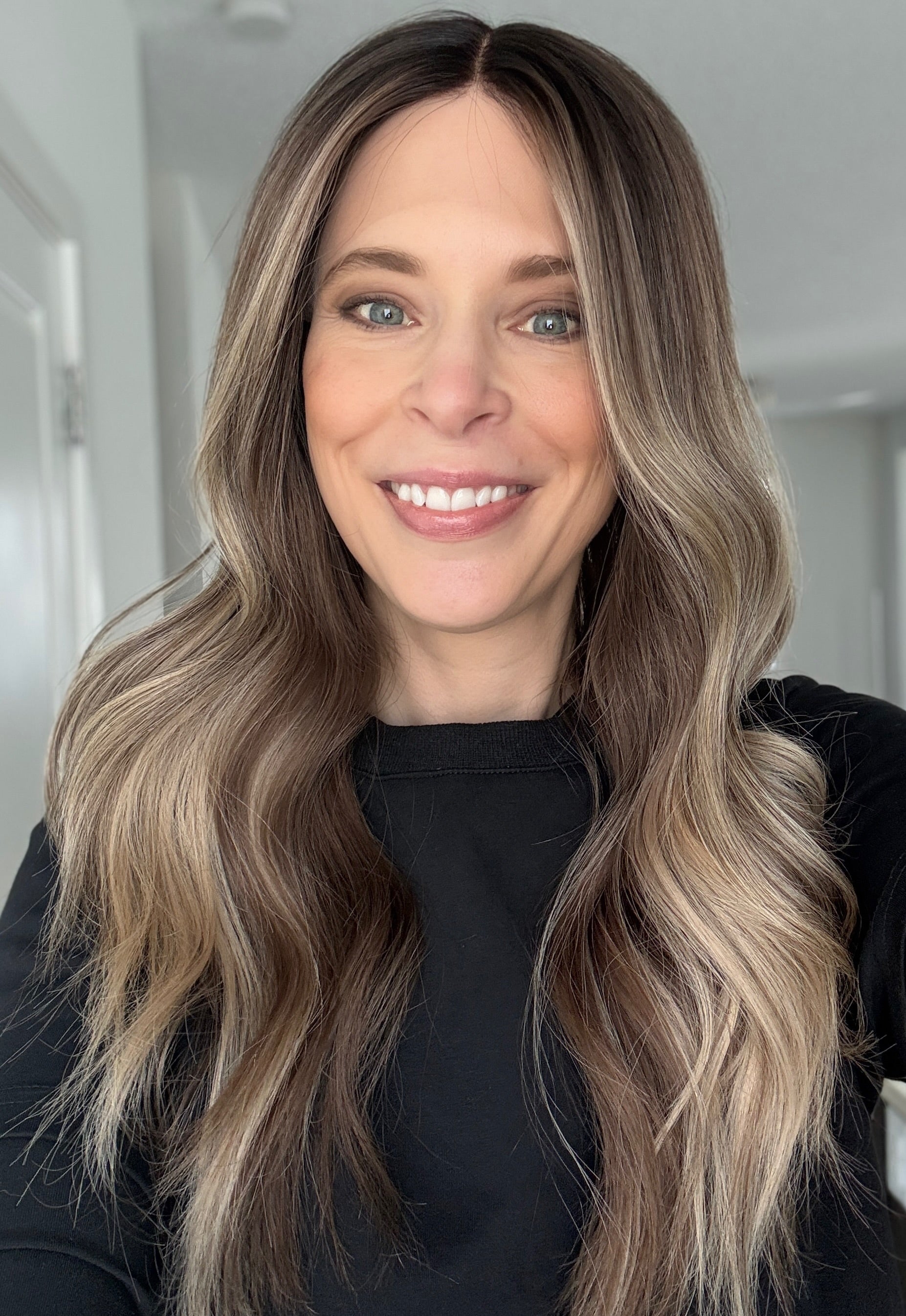 LYNDSAY 22“ Mongolian Lace Front (S)