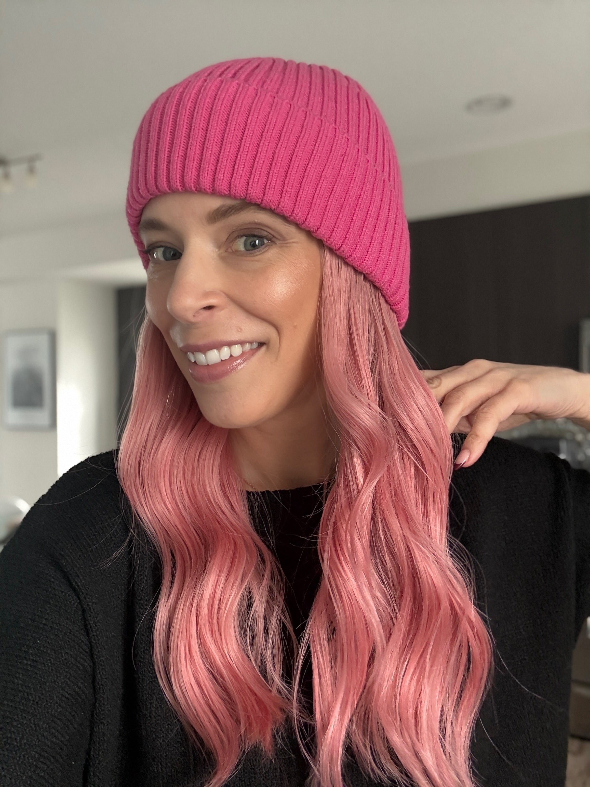 SUGAR POP PINK 21“ Hat Wig (S)