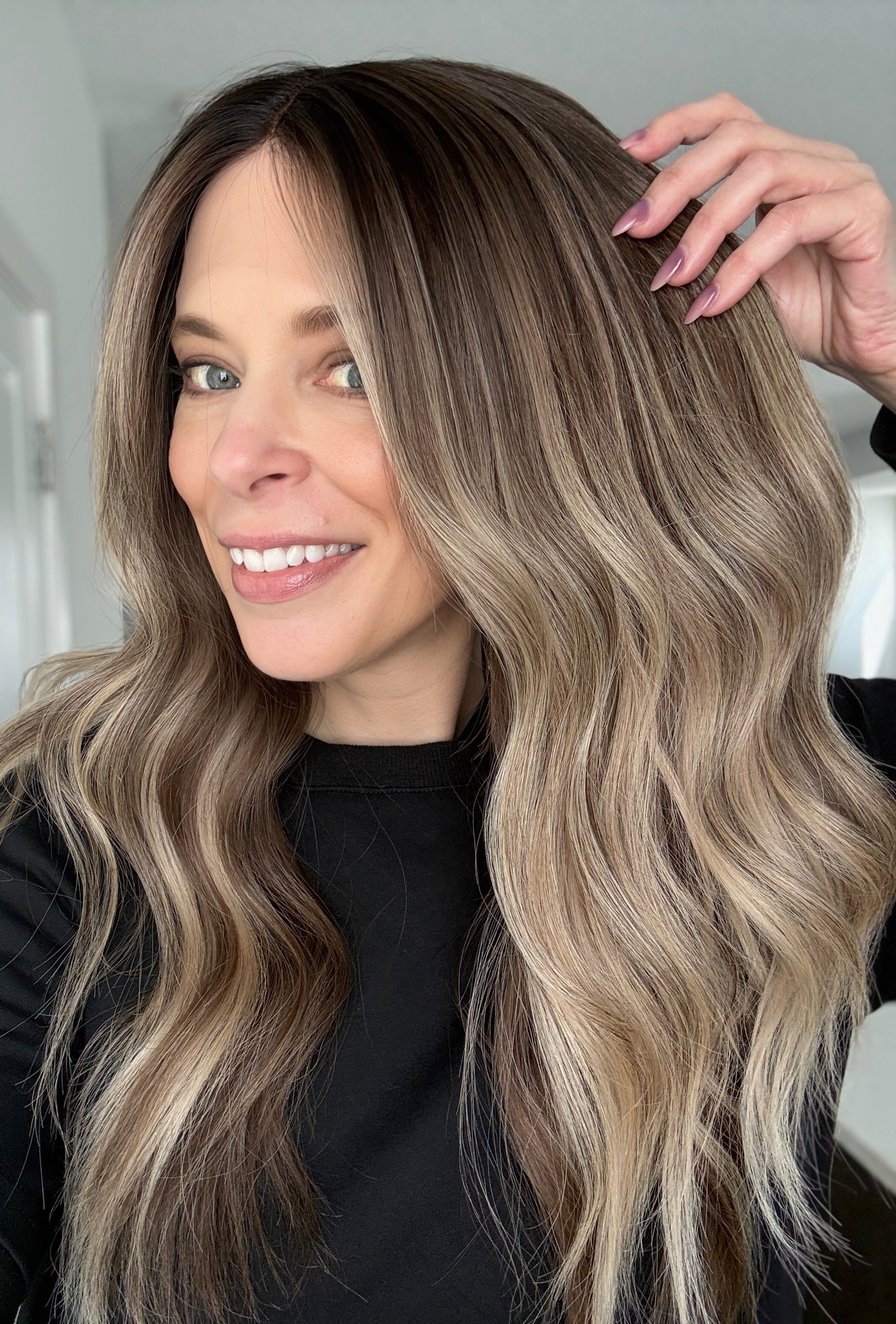 LYNDSAY 22“ Mongolian Lace Front (S)
