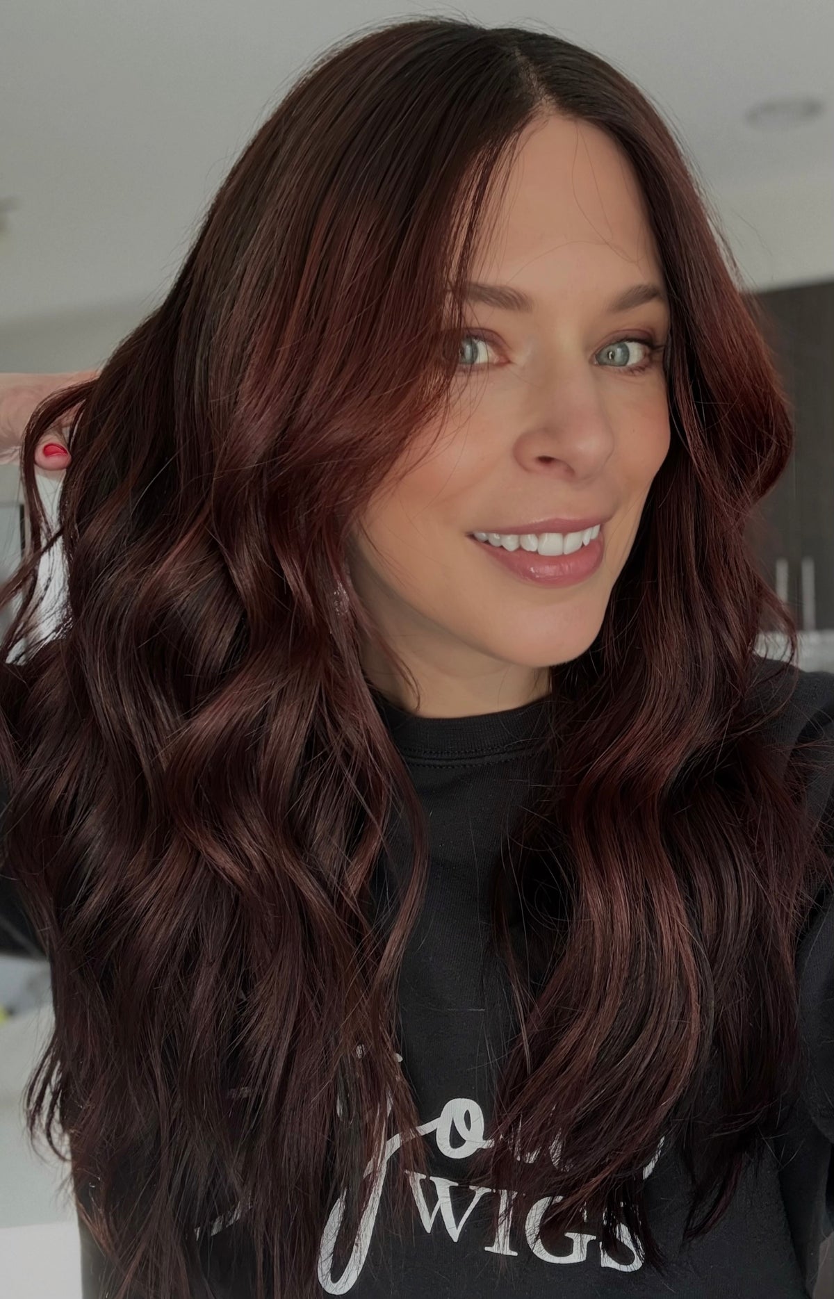 KIMMIE 22” Pony Wig (S)