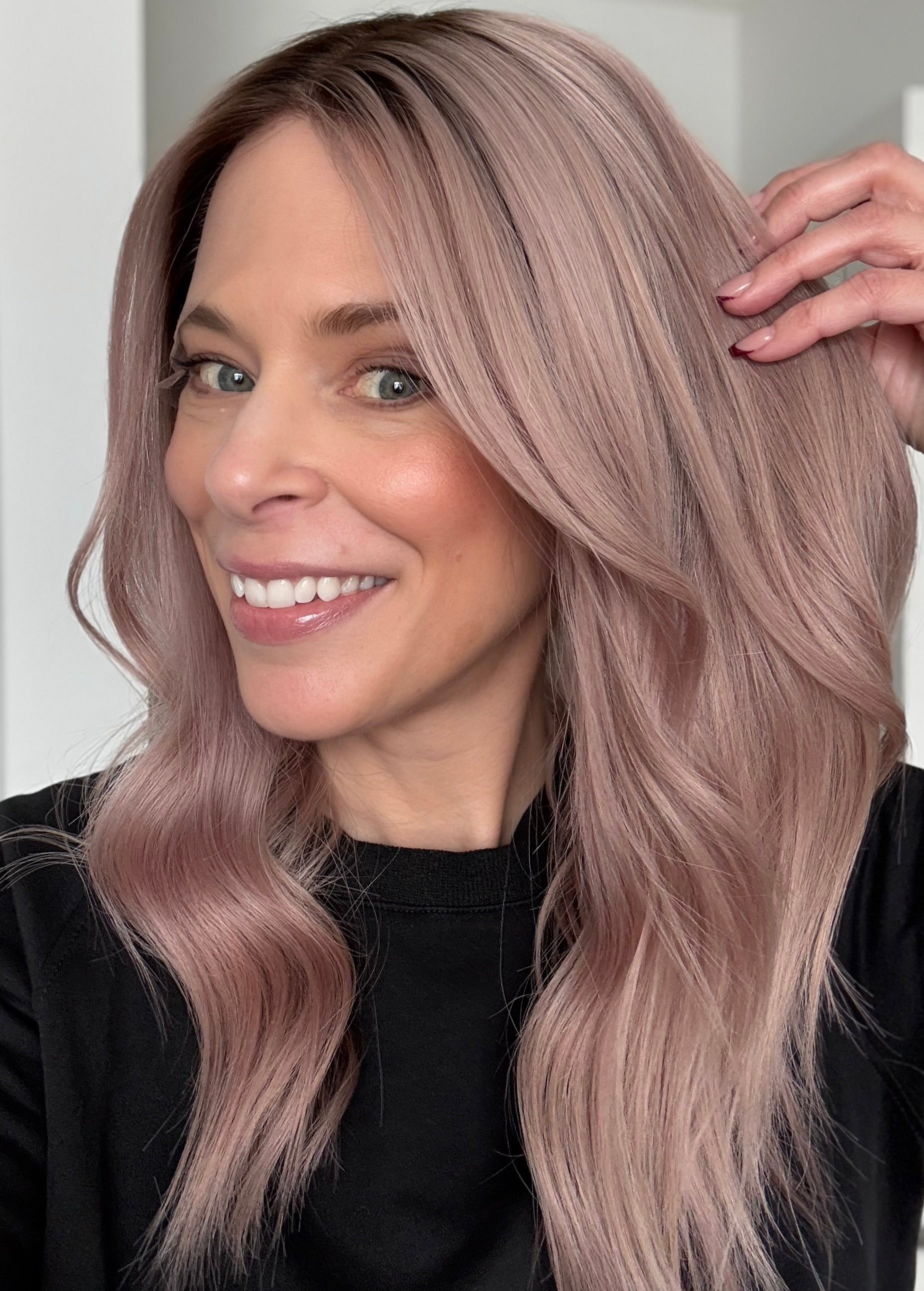 SMOKY ROSE 20“ Mongolian Lace Front (S)