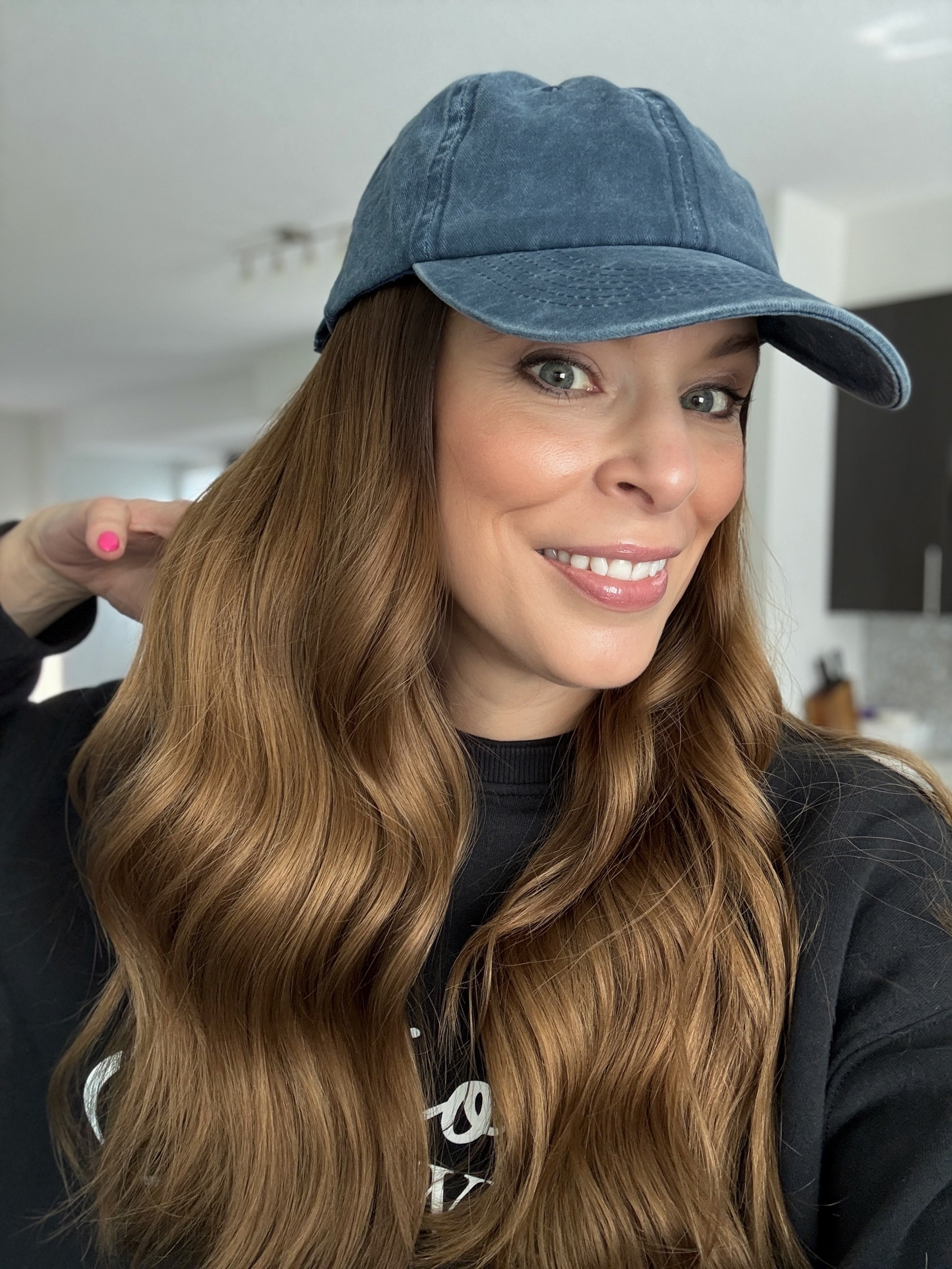 WYNN 22“ Hat Wig (M)