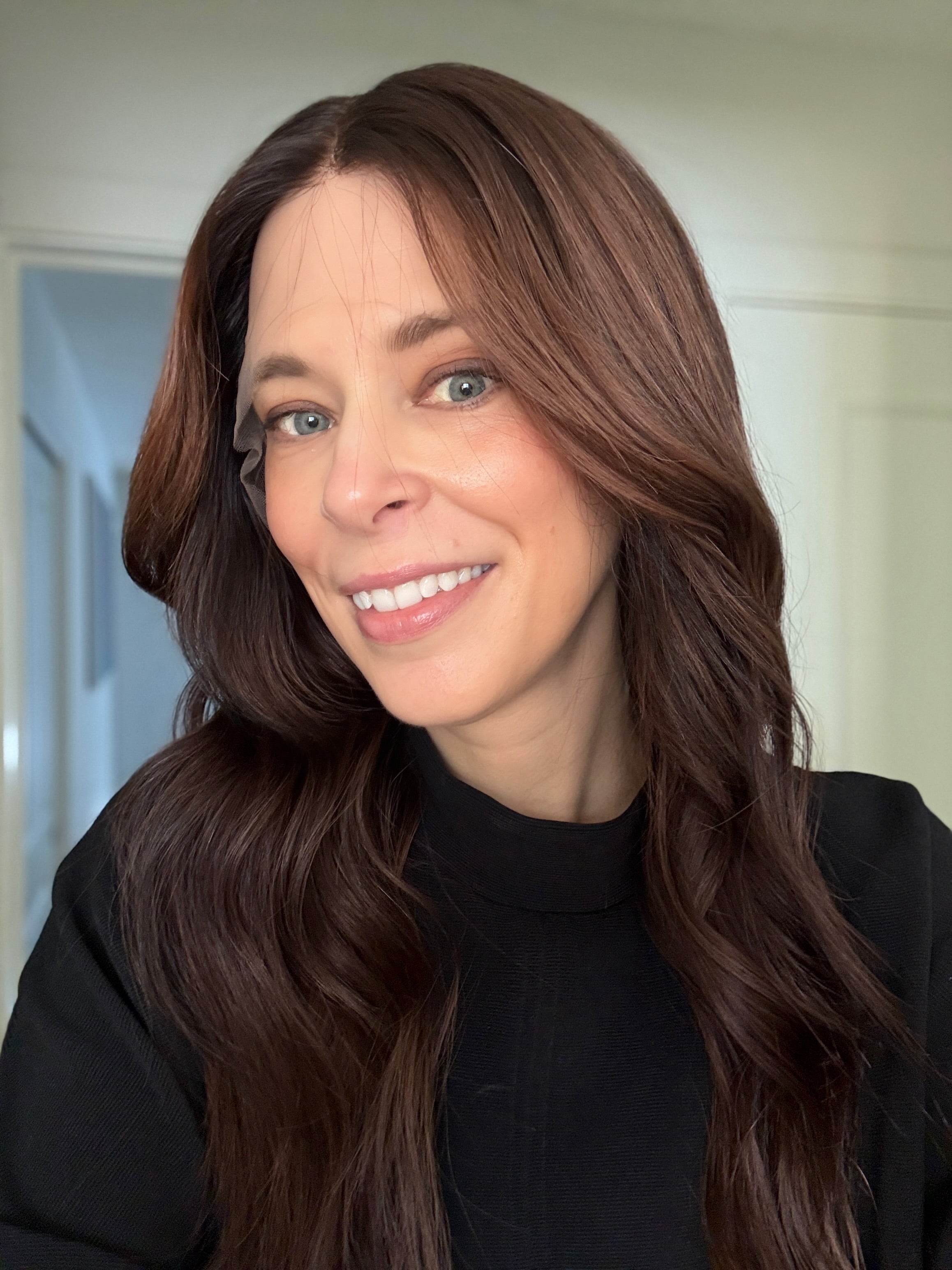 CHARLOTTE  22” PONY WIG (S)