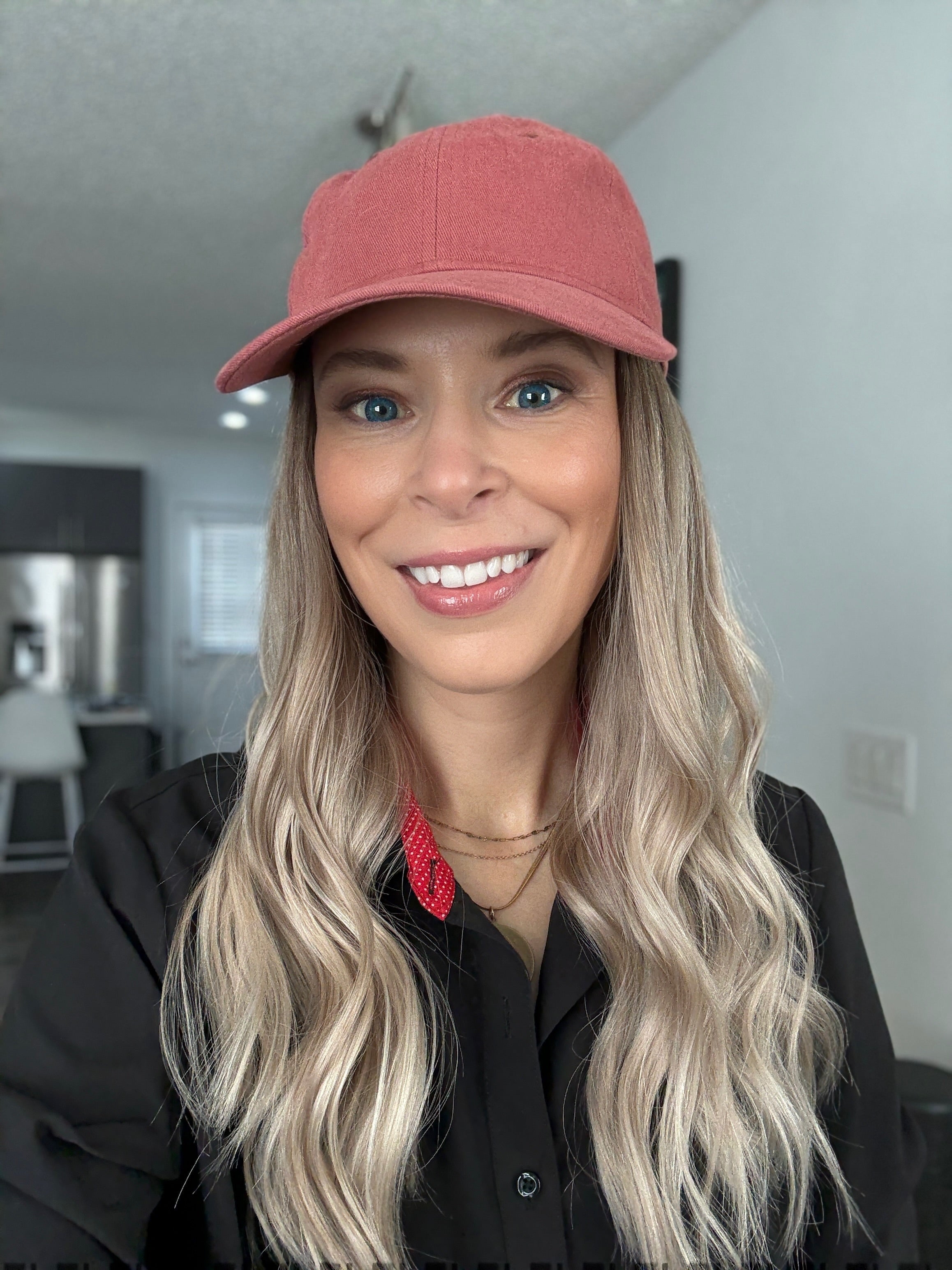 BRENDA 21“ HAT WIG (S)